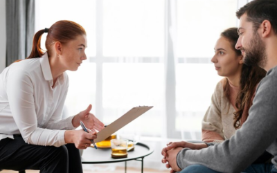 How a Relationship Therapist Can Help You Build Stronger Relationships